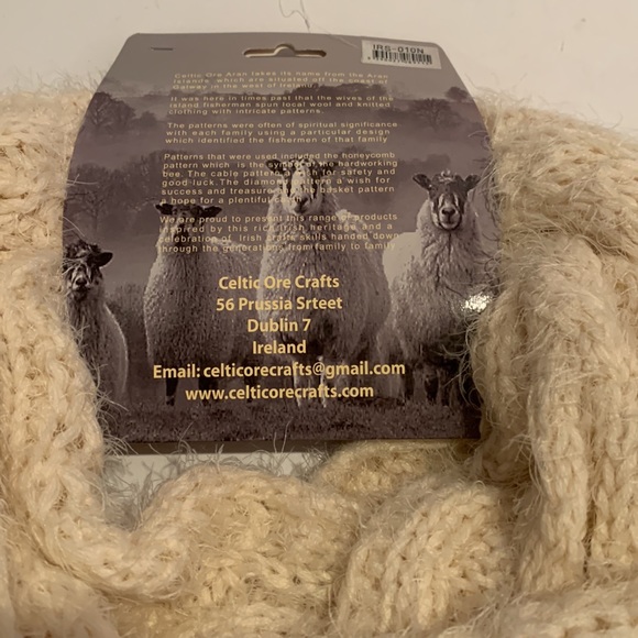 Celtic Ore Infinity Woman’s Scarf - Picture 3 of 4